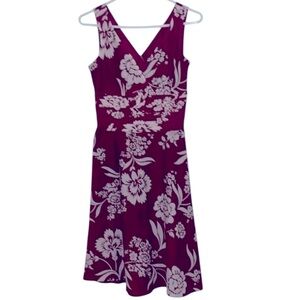 🌺ANN TAYLOR FLORAL RED/WHITE V NECK DRESS